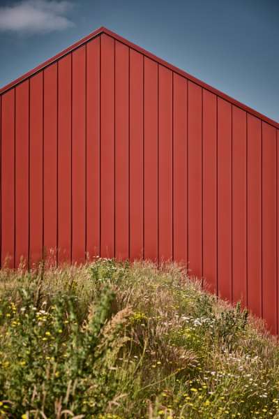 Stålprofiler er rammen, når der gives plads til sport, læring og leg i Vestbjerg, Vestbjerg Idrætshal, Bakmøllevej 280, 9380 Vestbjerg